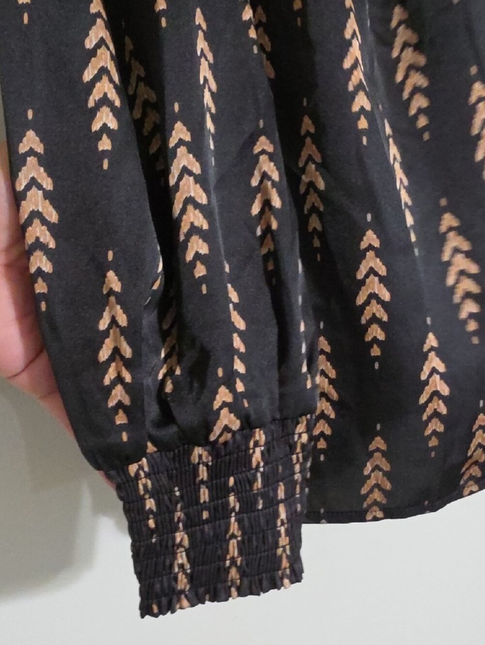 THML Black & Gold Boho Sequin Accent Balloon Sleeve Blouse, XL - Picture 3 of 7